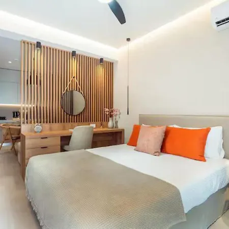 Bite's Adam's Hotel's Отель
